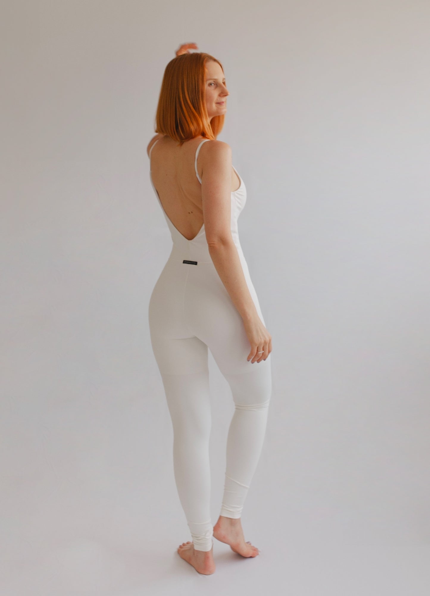Macacão Bio Light Alcinha Costas V com Shorts Interno Clássicos Off White