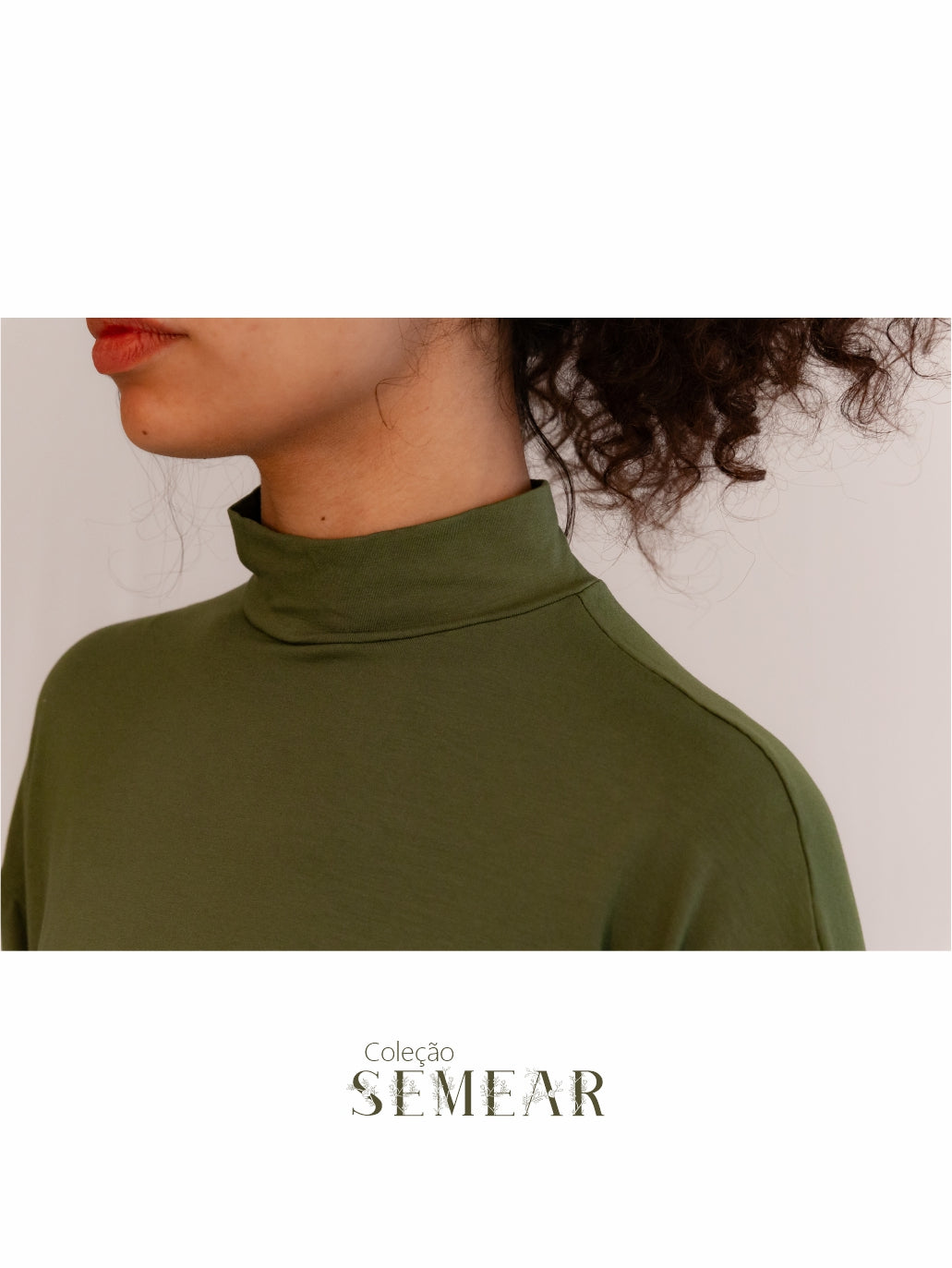 Blusa Gola Alta Semear Verde Oliva