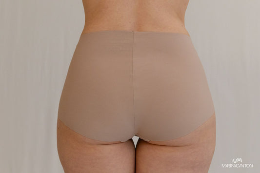 Calcinha Pele, Hot Pants, Sem Costura - Cor: chocolate