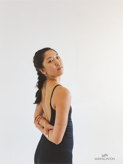 Macaquinho Bio Light Alcinha Costas V com Shorts Duplo Clássicos Preto