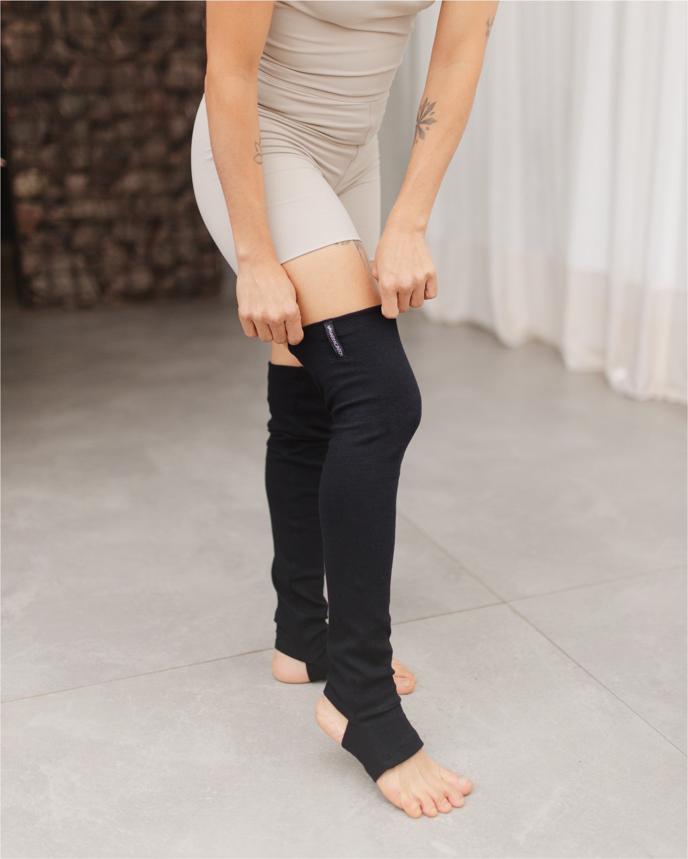 Polaina Longa com Pézinho em Algodão Canelado Preto