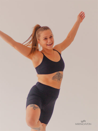 Top Bio UP Compress Alcinha Recortes Preto