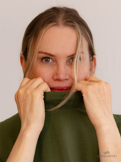 Blusa Gola Alta Semear Verde Oliva