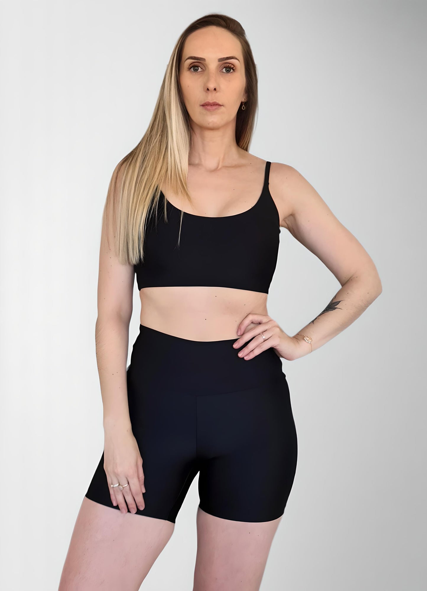 Shorts Spirit Cintura Alta Preto