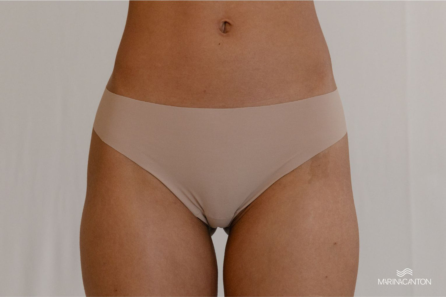 Calcinha Pele, Tanga, Sem Costura - Cor: chocolate