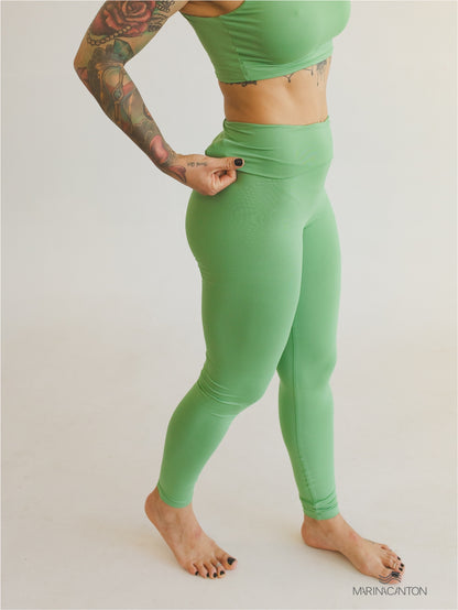 Legging Bio Light Cós Alongado com Shorts Interno Colors Verde Sálvia