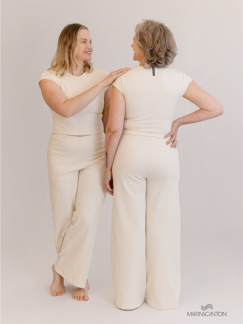 Conjunto Semear Cropped Canelado Linho + Calça Pantacourt Canelado Linho