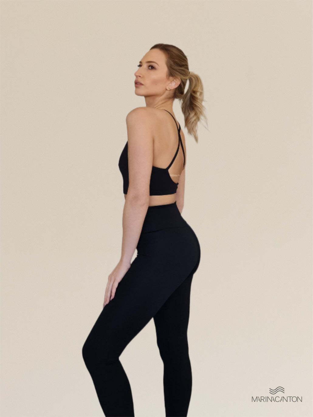 Conjunto Bio UP, Top Alça Cruzada + Legging de Pézinho Cintura Alta - Preto