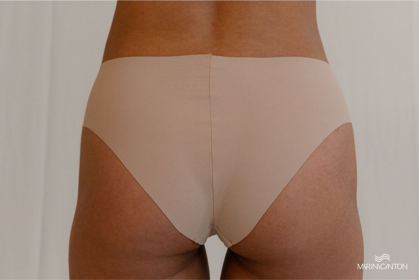Calcinha Pele, Tradicional, Sem Costura - Cor: chocolate