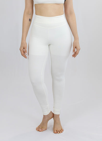 Legging Bio Light Cós Alongado com Shorts Interno Clássicos Off White
