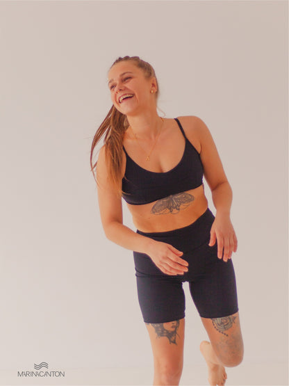 Top Bio UP Compress Alcinha Recortes Preto