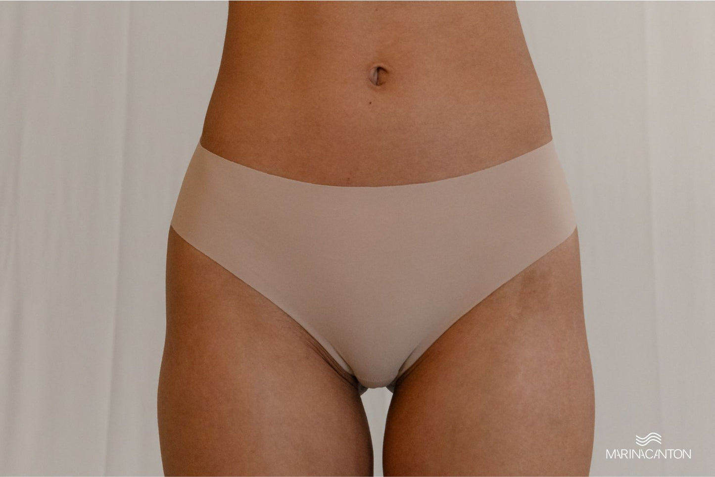 Calcinha Pele, Tradicional, Sem Costura - Cor: chocolate