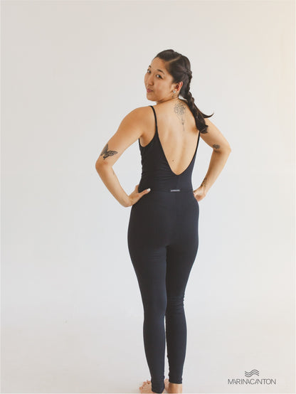 Macacão Bio Light Alcinha Costas V com Shorts Interno Clássicos Preto