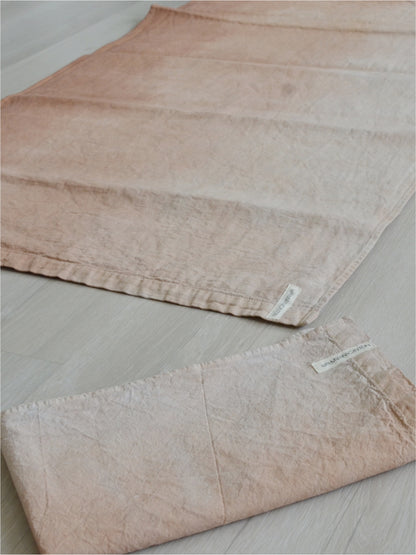 Kit Cotton Mat  + Toalha de Ajuste 100% Algodão com Tingimento Artesanal - Degradê Terra