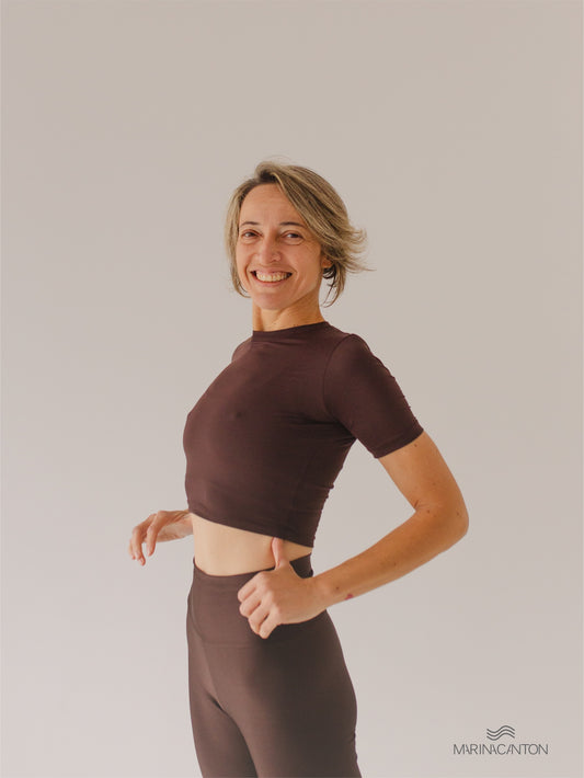 Cropped Breathe Manga Curta Café